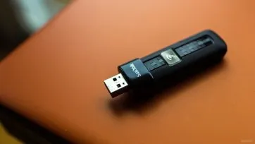 WiFi flash drive